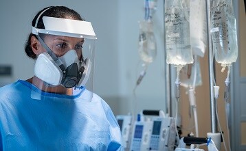 How to implement an effective PPE program in the ICU?
